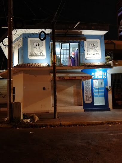 Arya Trendy Boutique venta y renta de vestidos de alta costura en Colima