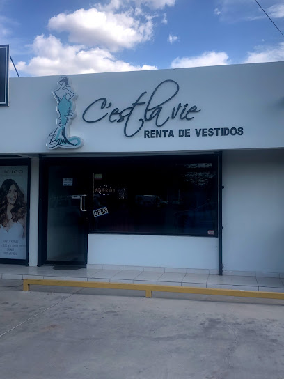 Eleganz | Renta de vestidos en Hermosillo