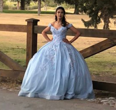 Renta de Trajes y Vestidos Blanca Rivera Boutique en San Nicolas de los Garza