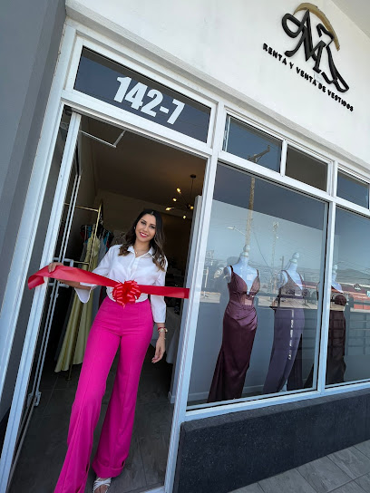 TUXEDOS Y TOGAS COMPANY en Ensenada