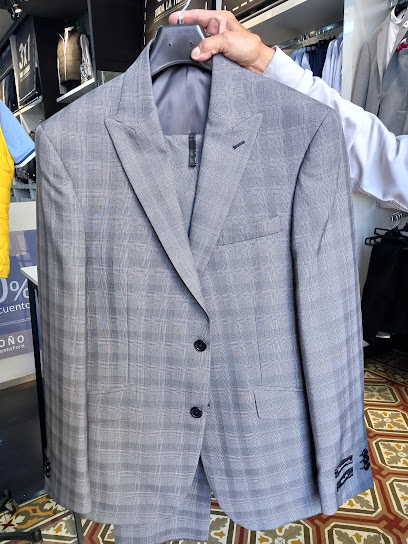 Trajes y vestidos para boda en Santiago de Queretaro