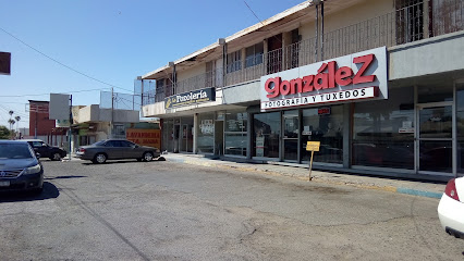 Tuxedos Gonzalez Lazaro Cardenas en Mexicali