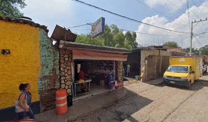 VALENTINO ROPA DE ETIQUETA en San Cristobal Zapotitlan